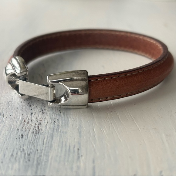 Unisex Leather Bracelet - Picture 5 of 10